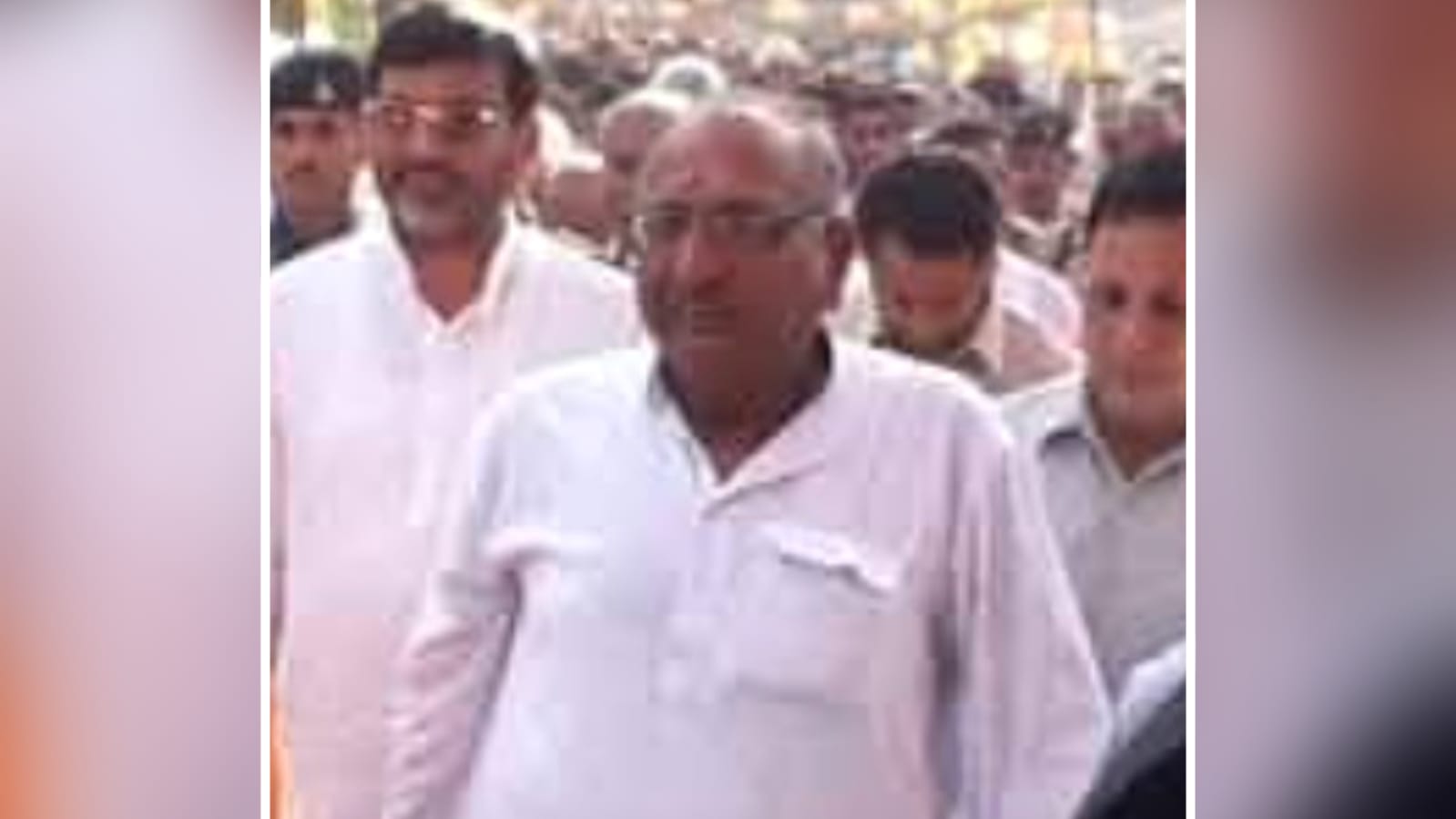 चित्रकूट सदर में भैरों मिश्रा 'जनता' की पहली पसंद: दिला सकते हैं 'वनवास' से मुक्ति !