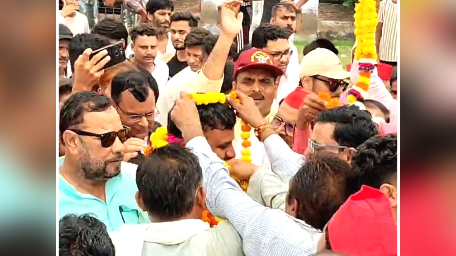 विधायक विशंभर ने 'गाड़ियों के काफिले' से की अगुवाई: नए जिलाध्यक्ष उमेश यादव का ऐतिहासिक स्वागत