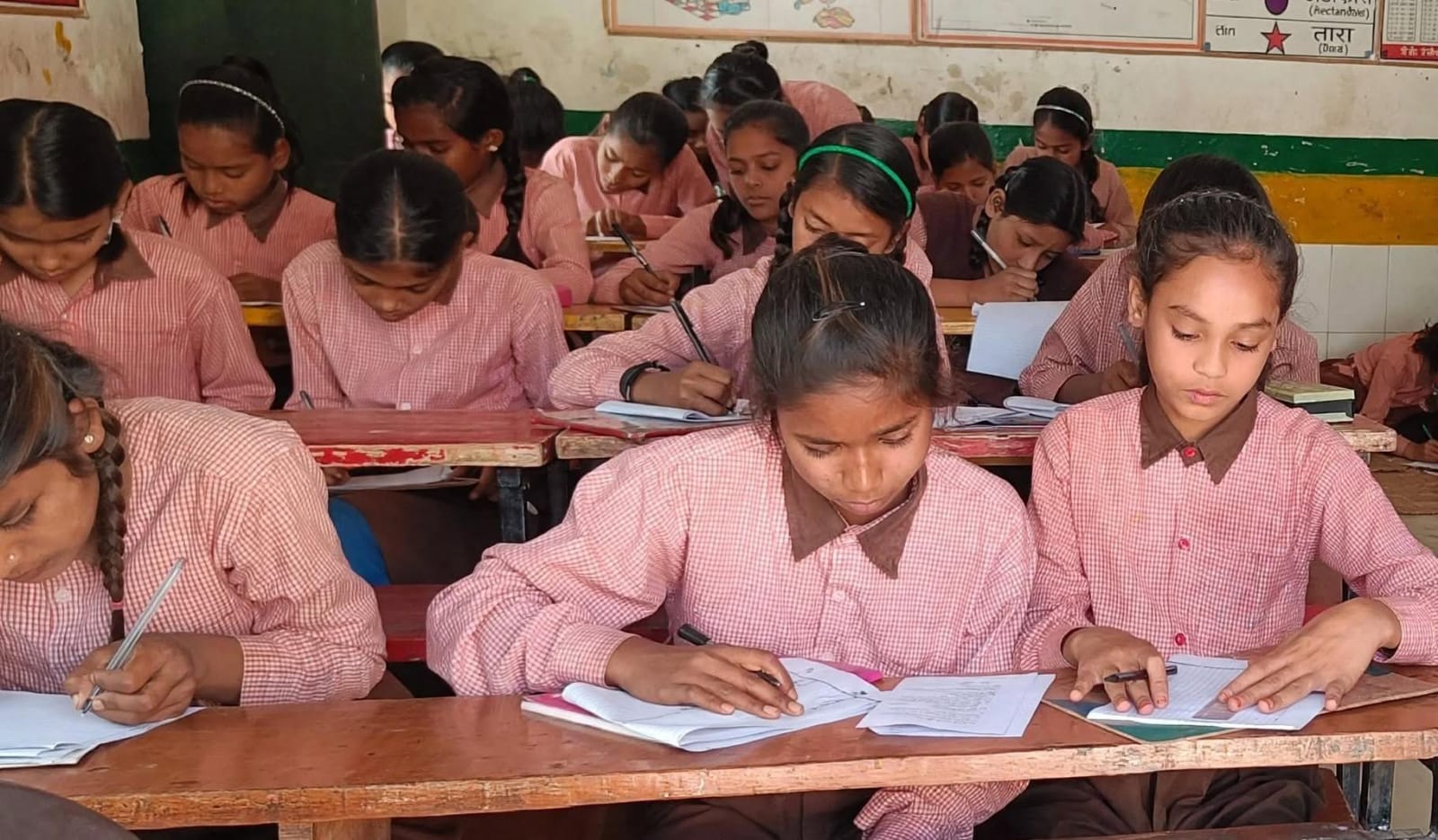 बच्चों की 'खुलेगी' गुप्त कुंडली: 4 लाख छात्रों का बनेगा कार्ड, आखिर क्या है पूरा प्लान? 
