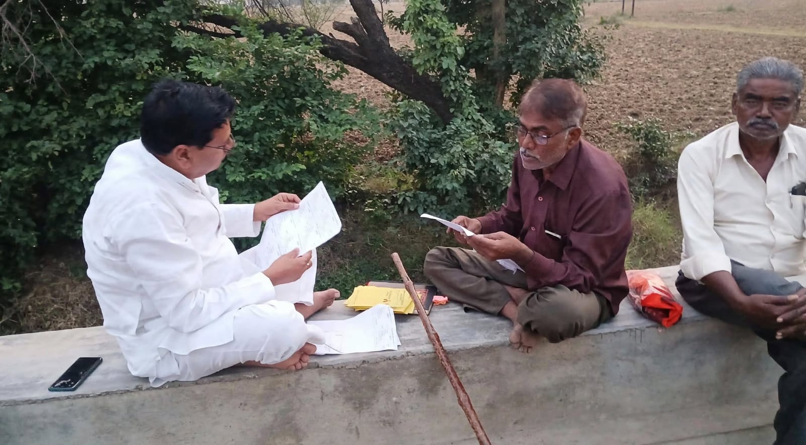 अशोक सिंह गौर बने सपा प्रत्याशी के 'सारथी': स्नातक वोटरों को 'साधने' हेतु सघन जनसंपर्क