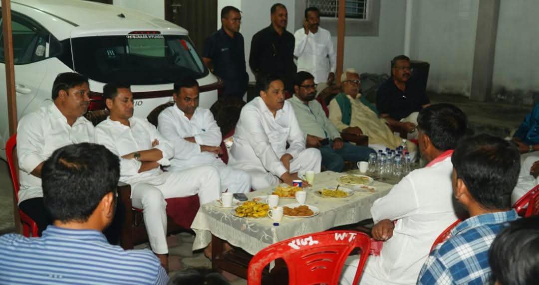 नसीमुद्दीन सिद्दीकी का 'पीडीए' तूफान: गांव-गांव फूंका बिगुल, अखिलेश की 'ताजपोशी' का गूंजा संकल्प
